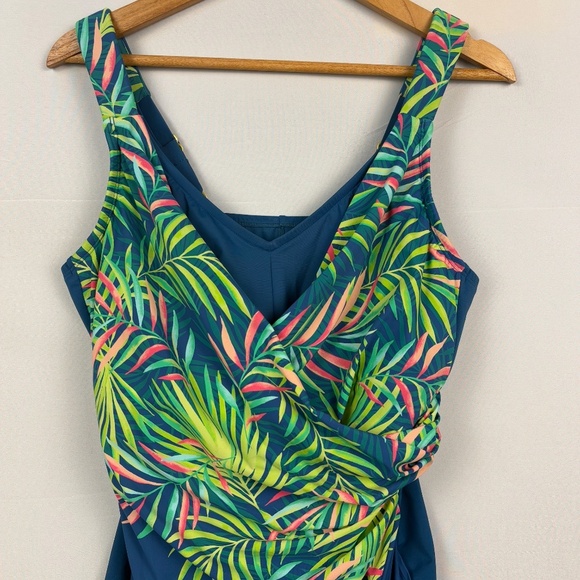 Land’ End Women’s One Piece Swim Dress Modest Tropical Sz16W Mature Flattering - Picture 2 of 13